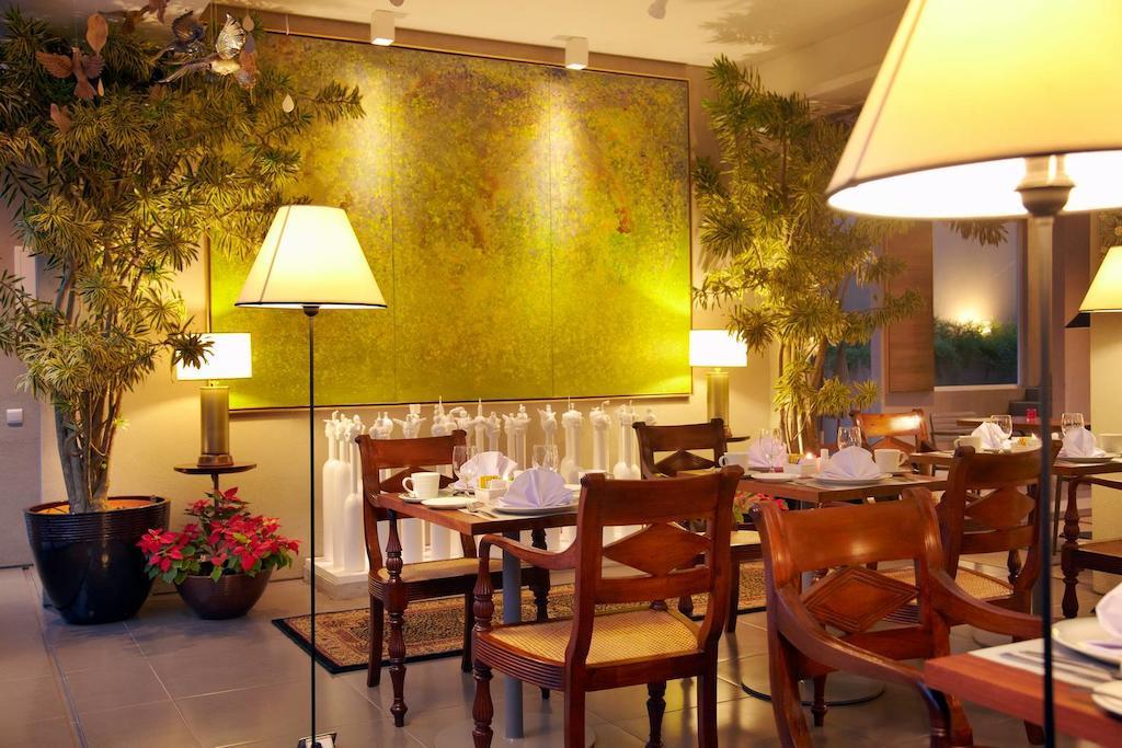 Bumi Semilir Art And Boutique Hotel Cihanjuang Luaran gambar