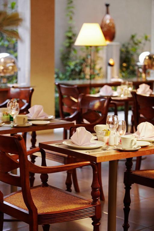 Bumi Semilir Art And Boutique Hotel Cihanjuang Luaran gambar